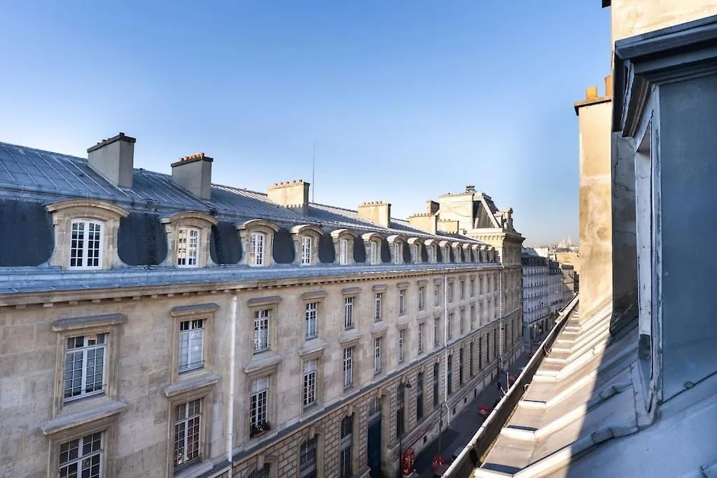 Lumineux. Studio Republique/bastille, Marais * 巴黎